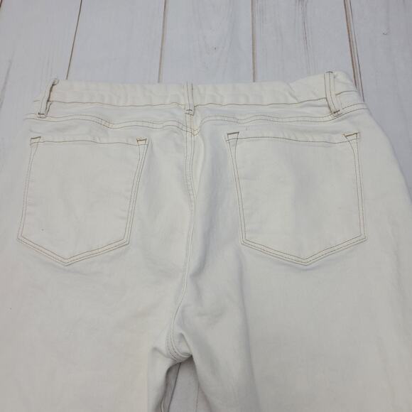 Frame Le crop mini boot high rise raw chewed hem cream bone white jeans - Picture 5 of 11